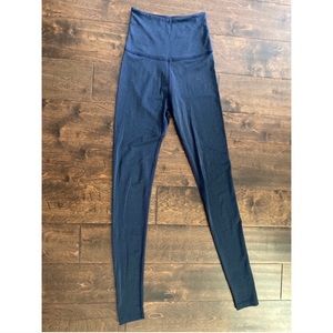 Beyond Yoga blue leggings